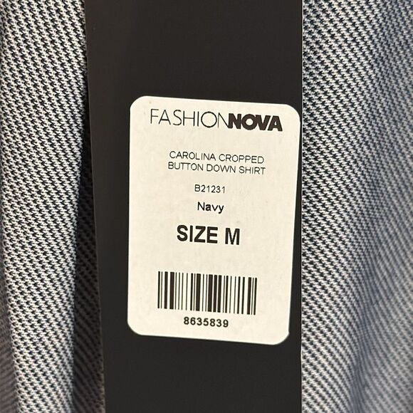 Fashion Nova NWT Cropped Button Down - Picture 4 of 7